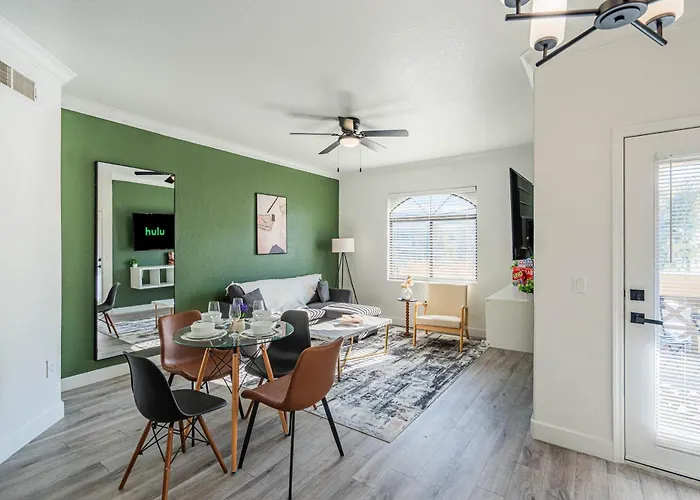 Apartment Near Diablo Stadium Airport Dogprk Hottub Pool W&d