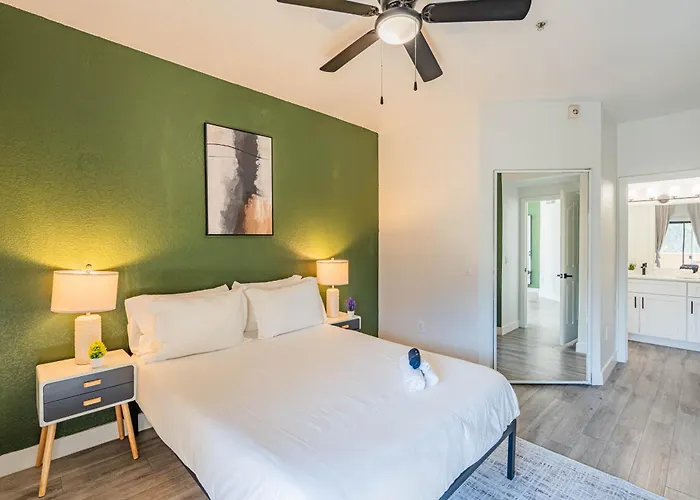 Apartment Near Diablo Stadium Airport Dogprk Hottub Pool W&d