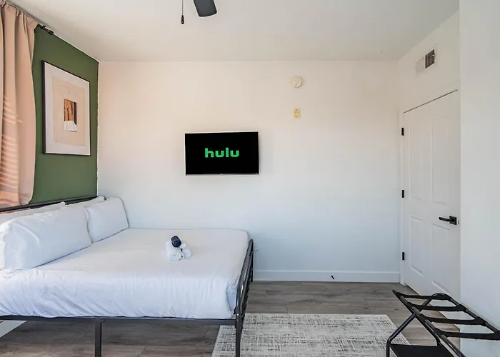 Near Diablo Stadium Airport Dogprk Hottub Pool W&d Apartment *